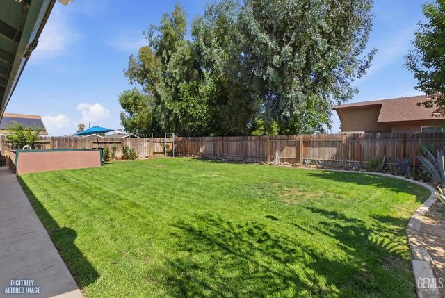 1106 McGinley Avenue, Bakersfield, CA 93308