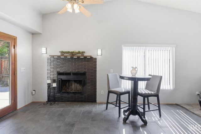1106 McGinley Avenue, Bakersfield, CA 93308