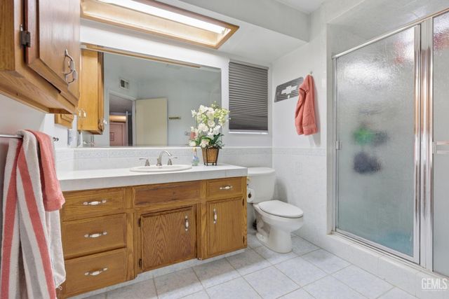 1106 McGinley Avenue, Bakersfield, CA 93308