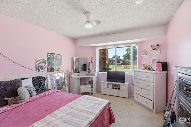 1106 McGinley Avenue, Bakersfield, CA 93308