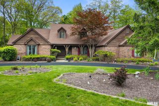 609 W RAVINWOODS Road, Peoria, IL 61615