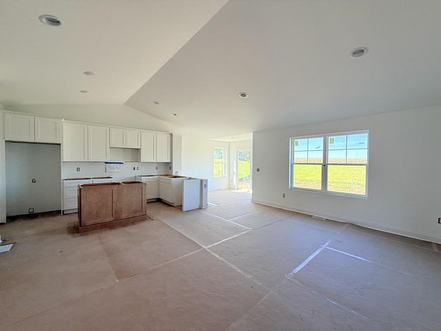 210 Linden LANE, Delavan, WI 53115