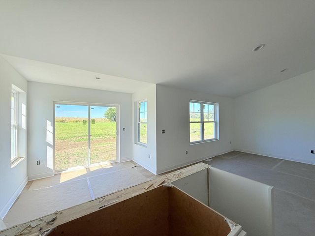 210 Linden LANE, Delavan, WI 53115