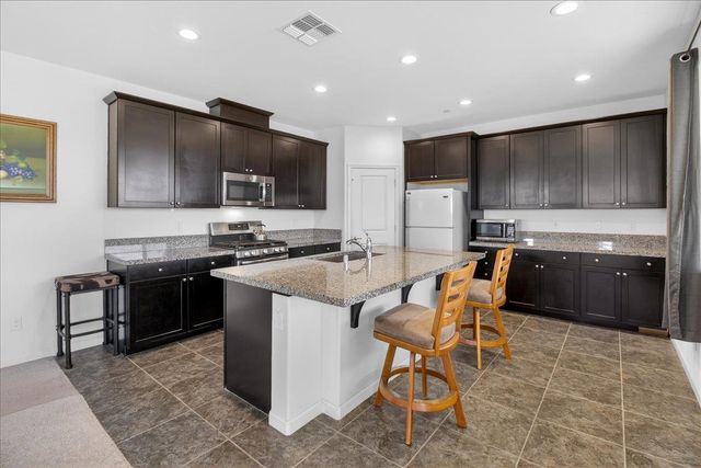 3076 Palomino Way, Hollister, CA 95023