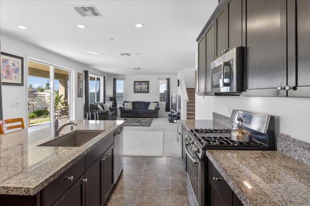 3076 Palomino Way, Hollister, CA 95023