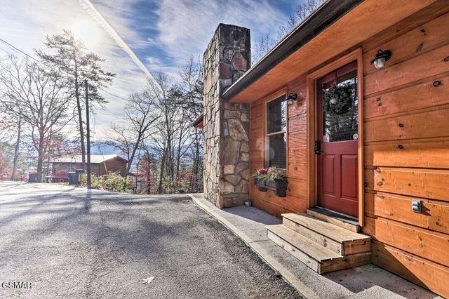 1071 Scenic Hills Road, Pigeon Forge, TN 37863