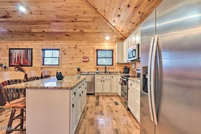 1071 Scenic Hills Road, Pigeon Forge, TN 37863