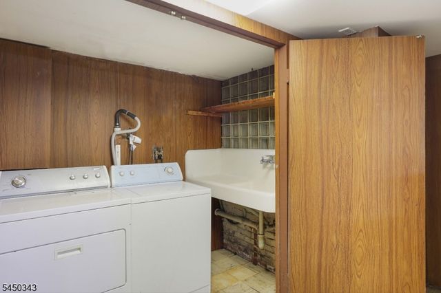 351 Fernwood Ter, Linden City, NJ 07036