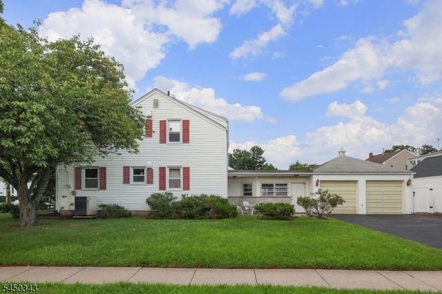 351 Fernwood Ter, Linden City, NJ 07036