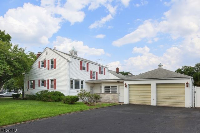 351 Fernwood Ter, Linden City, NJ 07036