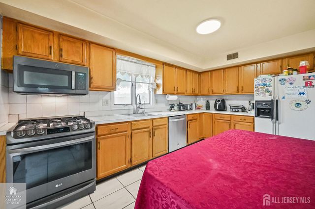 109 Walton Street, Edison, NJ 08817