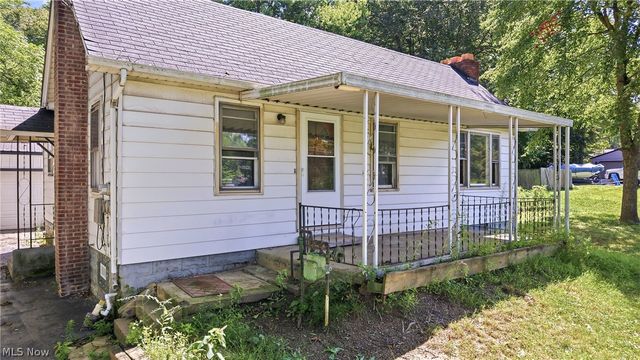 3493 Shadyside Drive, Hubbard, OH 44425