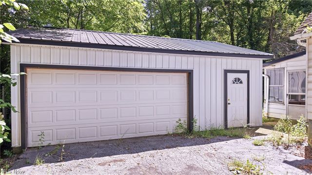 3493 Shadyside Drive, Hubbard, OH 44425