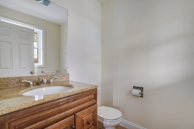 40 Comet Rd, Methuen, MA 01844