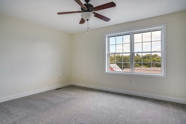 40 Comet Rd, Methuen, MA 01844