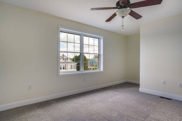 40 Comet Rd, Methuen, MA 01844