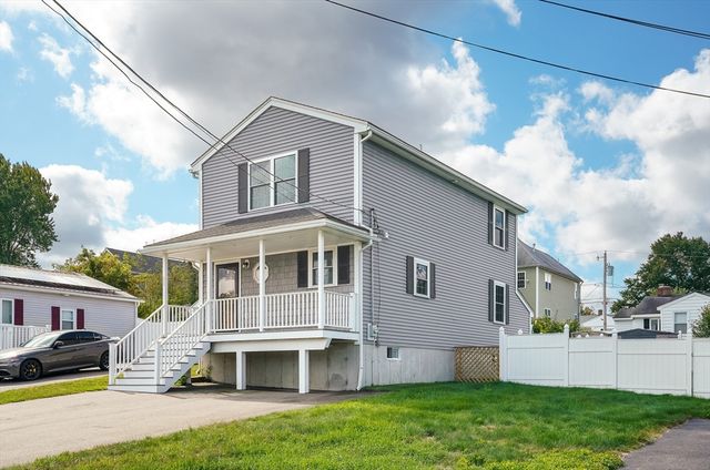 40 Comet Rd, Methuen, MA 01844