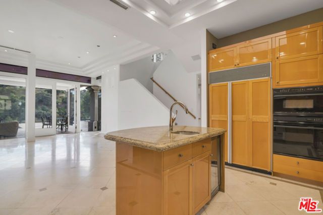 10557 Rocca Place, Los Angeles, CA 90077
