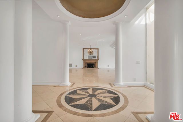 10557 Rocca Place, Los Angeles, CA 90077