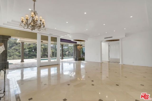 10557 Rocca Place, Los Angeles, CA 90077