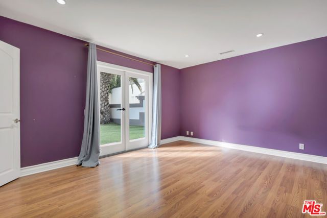 10557 Rocca Place, Los Angeles, CA 90077