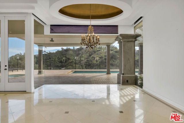 10557 Rocca Place, Los Angeles, CA 90077