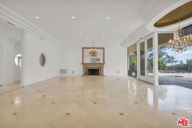 10557 Rocca Place, Los Angeles, CA 90077