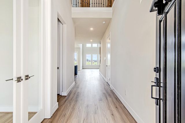 181 Peninsula Point Drive, Montgomery, TX 77356