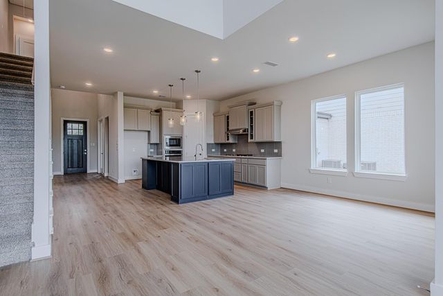 181 Peninsula Point Drive, Montgomery, TX 77356