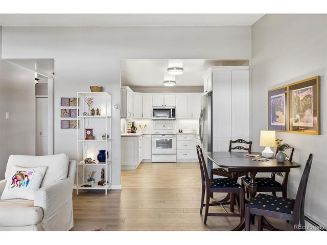 655 S Alton Way 7D, Denver, CO 80247