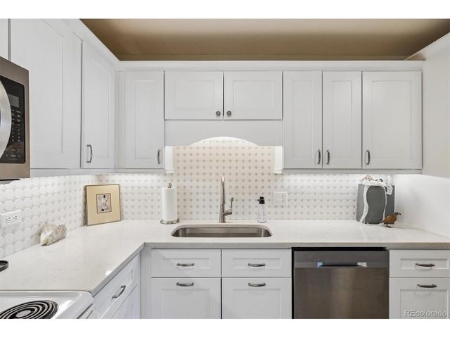 655 S Alton Way 7D, Denver, CO 80247