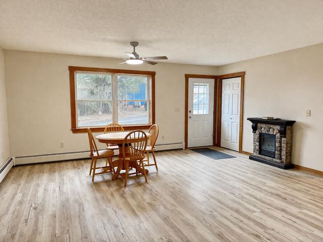 29 Cross Street, Newport City, VT 05855