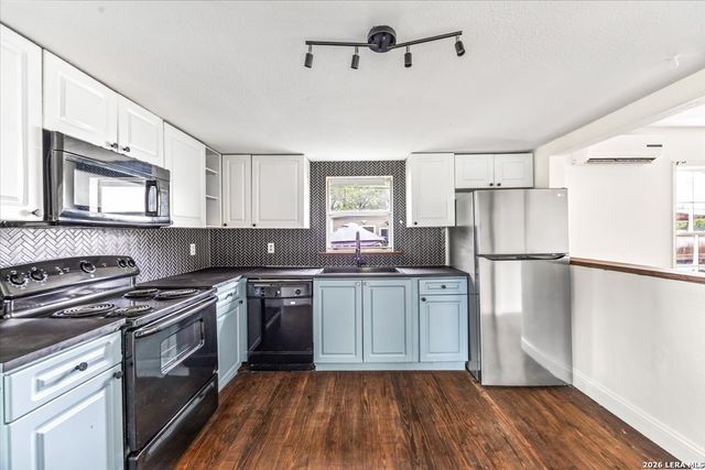 1112 Fresno, San Antonio, TX 78201