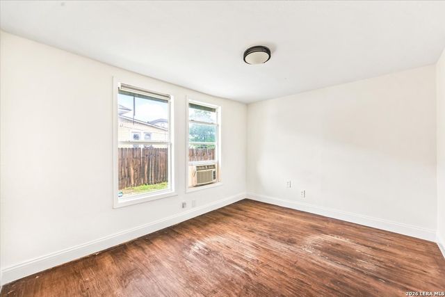 1112 Fresno, San Antonio, TX 78201