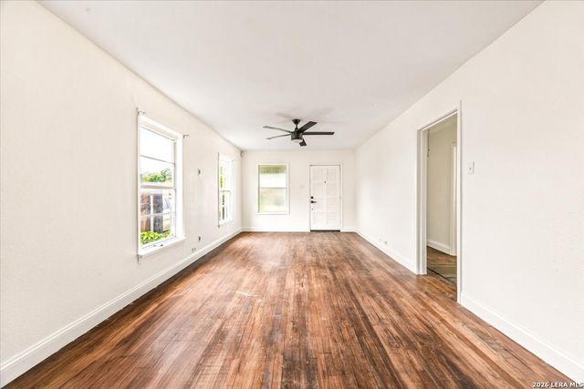 1112 Fresno, San Antonio, TX 78201