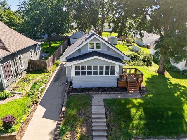709 Ninth Street, West Des Moines, IA 50265