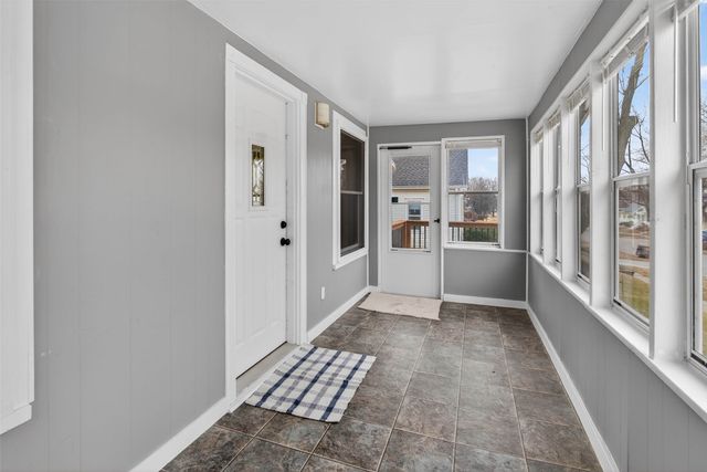 709 Ninth Street, West Des Moines, IA 50265