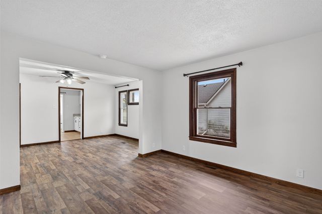 709 Ninth Street, West Des Moines, IA 50265