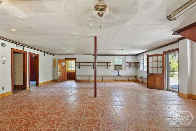 61 Saint Johns Avenue, Savannah, GA 31404