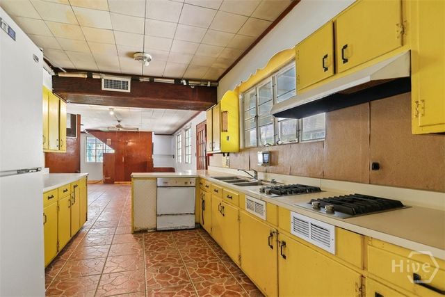 61 Saint Johns Avenue, Savannah, GA 31404