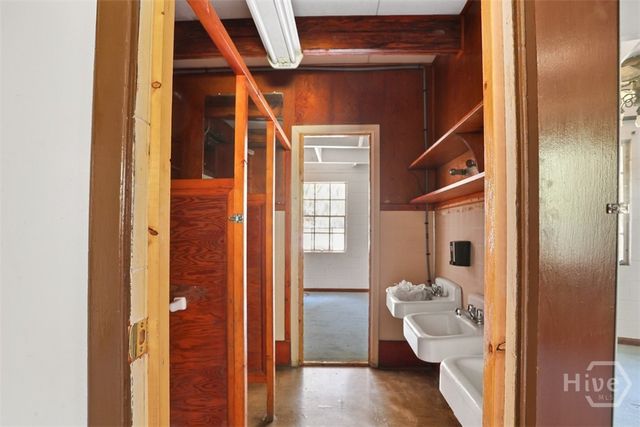61 Saint Johns Avenue, Savannah, GA 31404