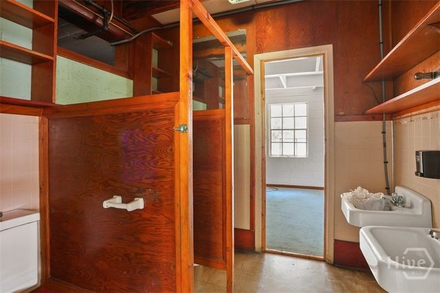 61 Saint Johns Avenue, Savannah, GA 31404