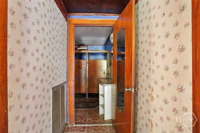 61 Saint Johns Avenue, Savannah, GA 31404