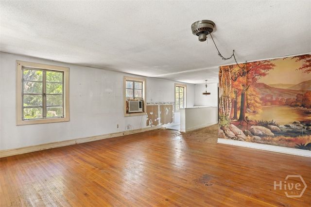 61 Saint Johns Avenue, Savannah, GA 31404