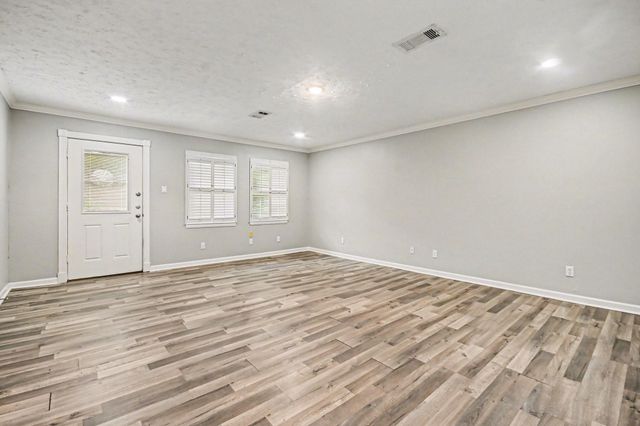 4509 37th Street, Dickinson, TX 77539