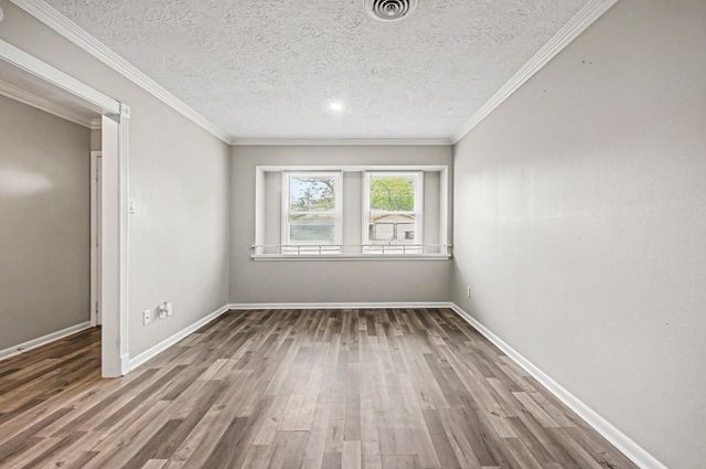 4509 37th Street, Dickinson, TX 77539