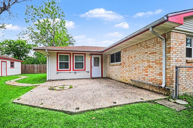 4509 37th Street, Dickinson, TX 77539