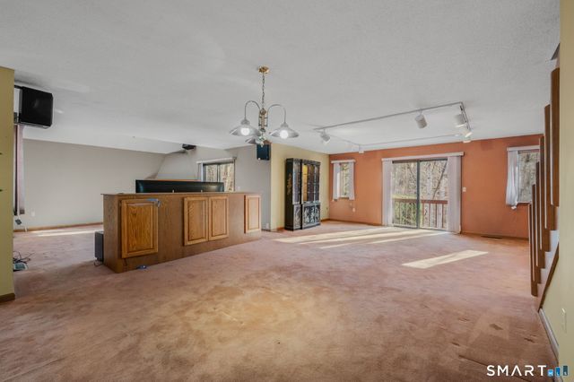 97 West Main Street Apt 24, East Lyme, CT 06357