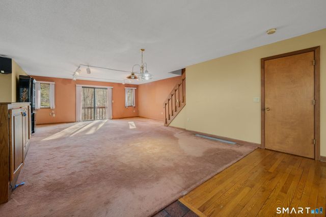 97 West Main Street Apt 24, East Lyme, CT 06357