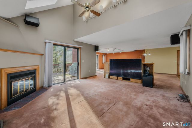 97 West Main Street Apt 24, East Lyme, CT 06357